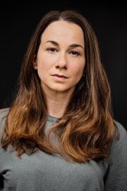 Portrait von Jennifer Pöll, Copyright Severin Koller